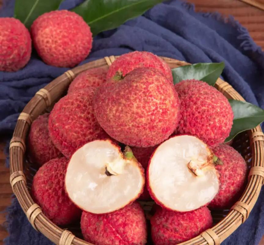 無核荔枝 大口品嘗，甜汁四溢，無需吐核